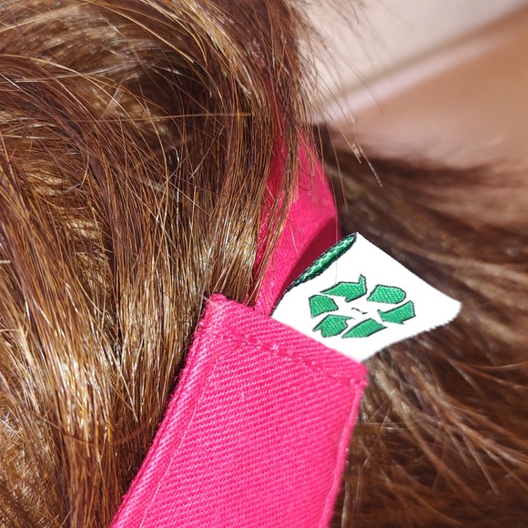 Coca Cola Refresh Recycle Re-use Embroidered Strapback Visor Red White - Picture 4 of 9